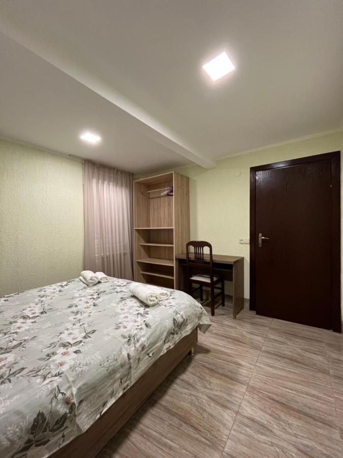 فندق House On Ganja Street كوتايسي المظهر الخارجي الصورة
